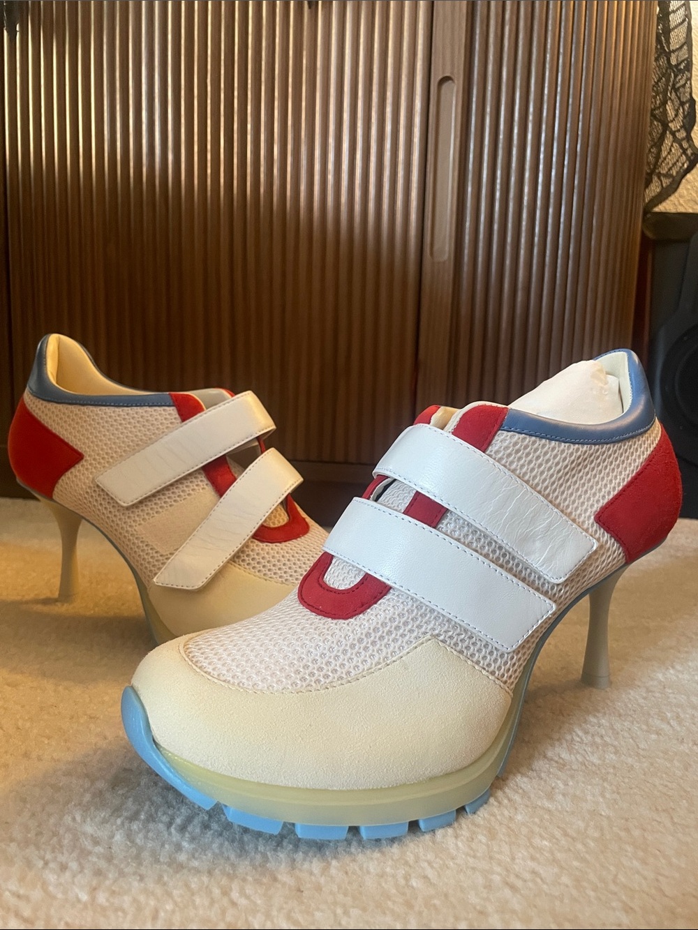 SNEEX The Blake Retro Hy-Heel Sneakers Size 9